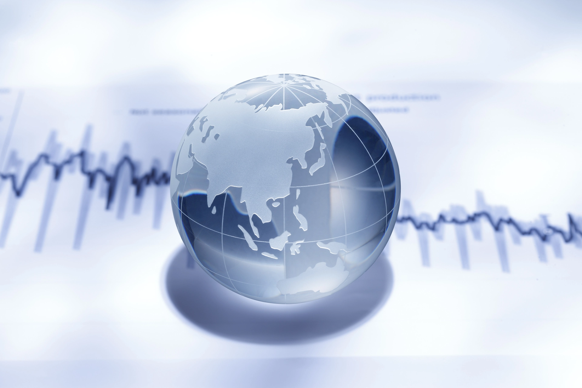 Peak Re - Global Economic Outlook: Growth Stability Challenged by Rising Policy Uncertainty